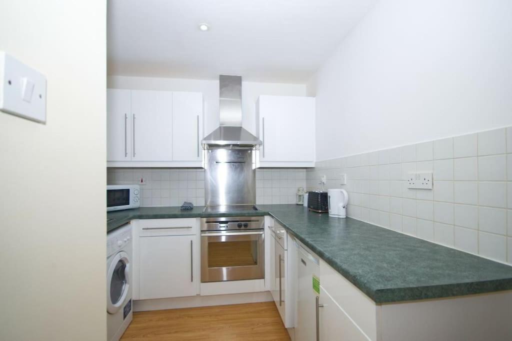 Alluring 2 Bedroom Leeds City Centre Apartment- Self Check-In,Balconied Apartment מראה חיצוני תמונה